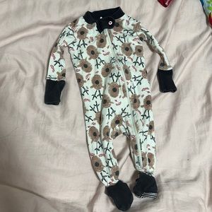 Burt’s Bees Reindeer Print Christmas Pajamas Multiple Sizes